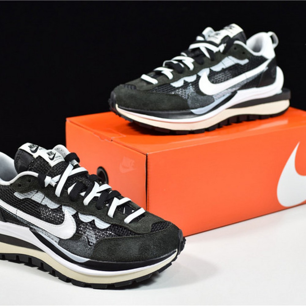sacai vapormax waffle